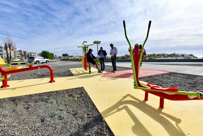 Ya está funcionando la nueva plaza saludable