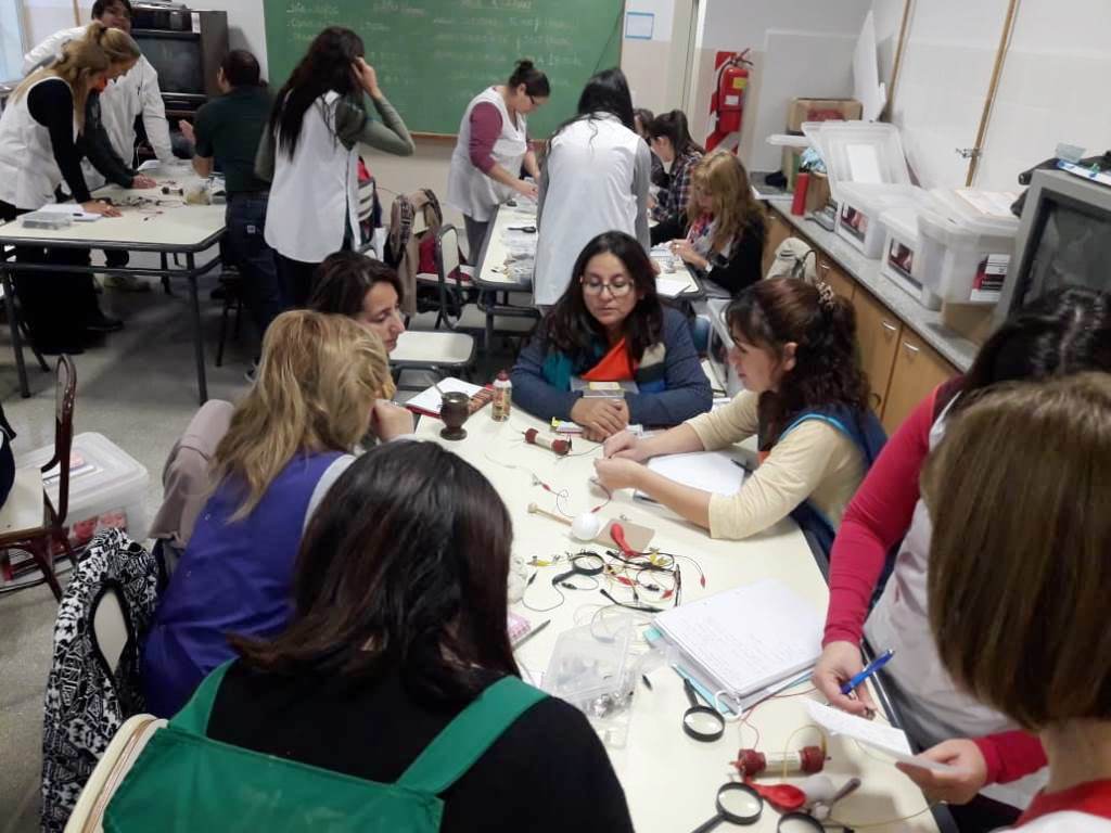 DOCENTES DE MADRYN PARTICIPARON DE UNA CAPACITACIÓN