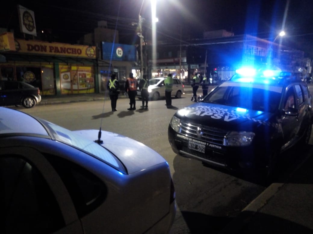 TRES DETENIDOS Y NUEVE AUTOS SECUESTRADOS EN CONTROL VEHICULAR