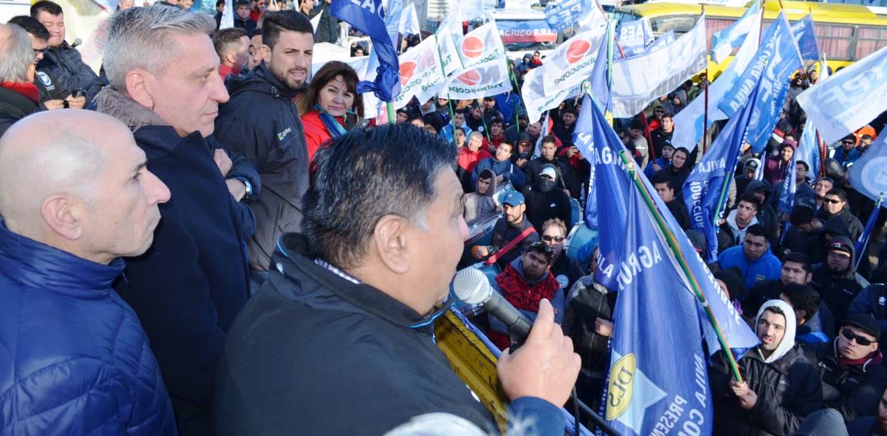 “LOMA” ÁVILA CRITICÓ A LINARES