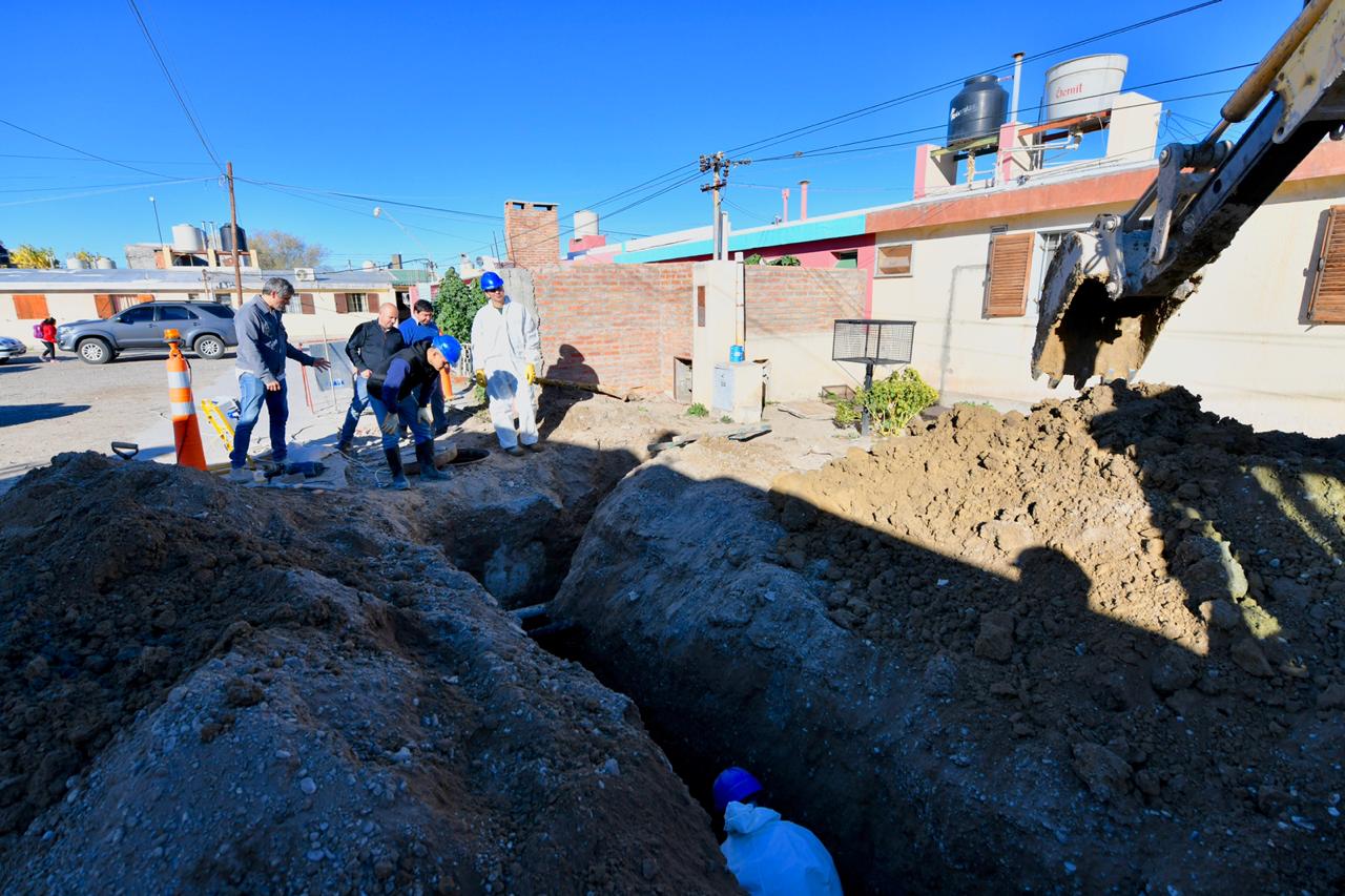 CLOACAS PARA EL BARRIO 160 VIVIENDAS