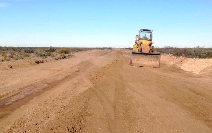 VIALIDAD PROVINCIAL REPARA LA RUTA Nº 1 ENTRE RAWSON Y PUERTO MADRYN