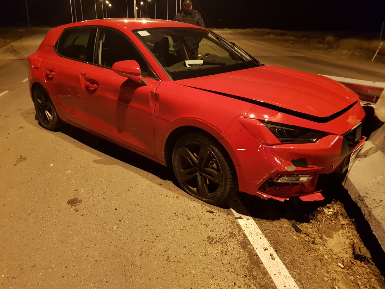 CHOCÓ CONTRA MURO EN LA ROTONDA DE LA EX CERÁMICA SAN LORENZO