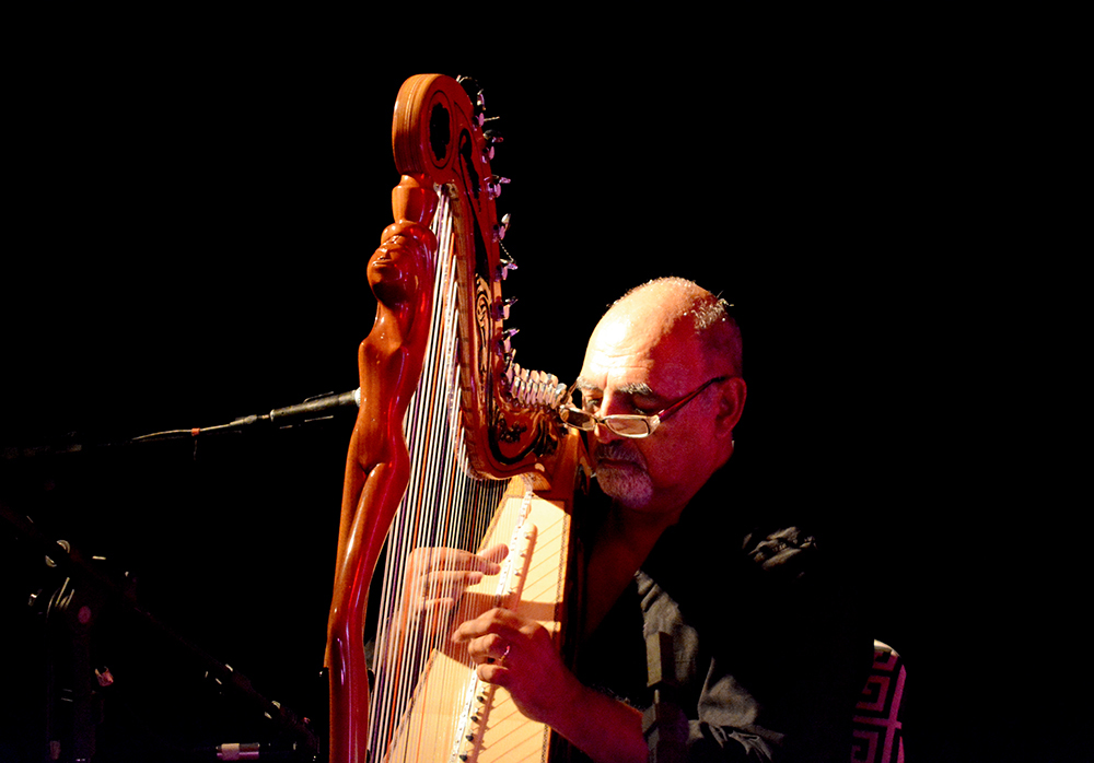 JUCARI SE PRESENTA EN EL TEATRO DEL MUELLE