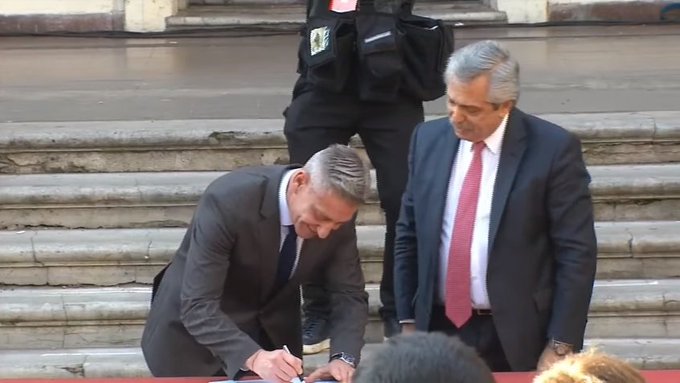 ARCIONI FIRMÓ UN ACTA-COMPROMISO CON EL FRENTE DE TODOS