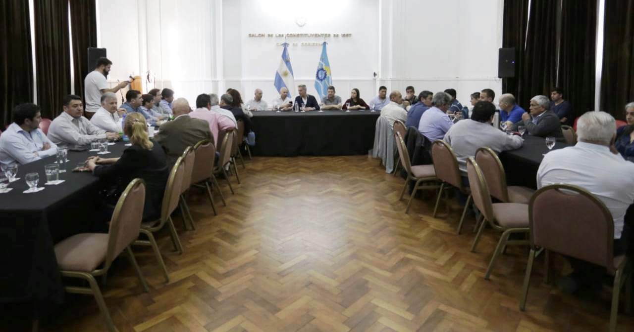 ARCIONI RECIBIÓ A INTENDENTES Y JEFES COMUNALES