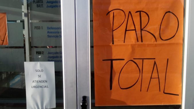 JUDICIALES CONTINÚAN DE PARO
