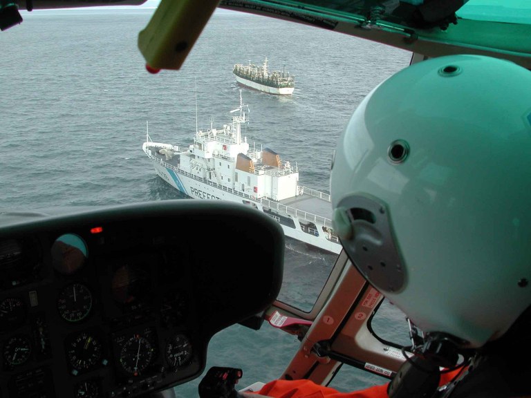 PESCA PIRATA: EL SAQUEO DE UN CENTENAR DE BARCOS EXTRANJEROS QUE SE ESCONDEN FRENTE A CHUBUT