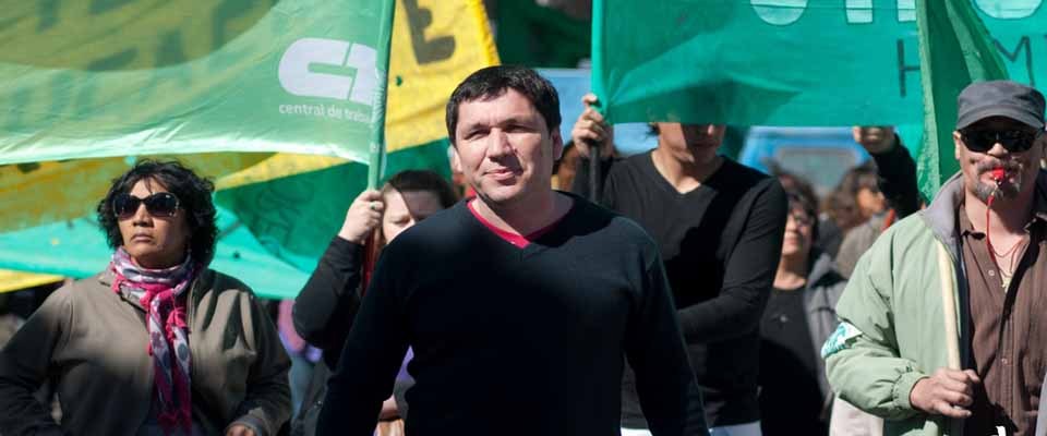 ESTATALES AMENAZAN CON VOLVER A CORTAR RUTAS