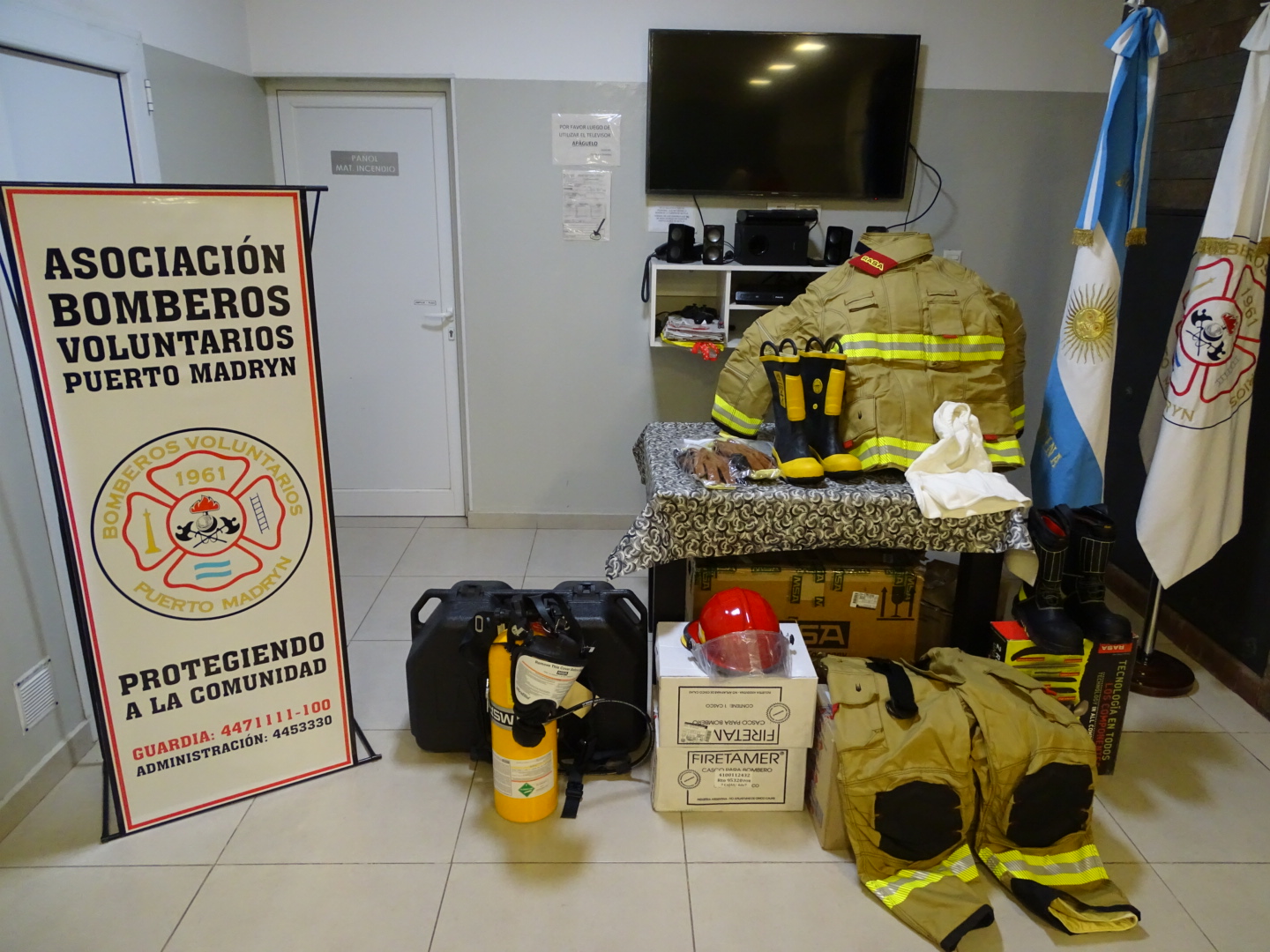 BOMBEROS DE MADRYN RECIBIERON DONACIÓN DE PAE