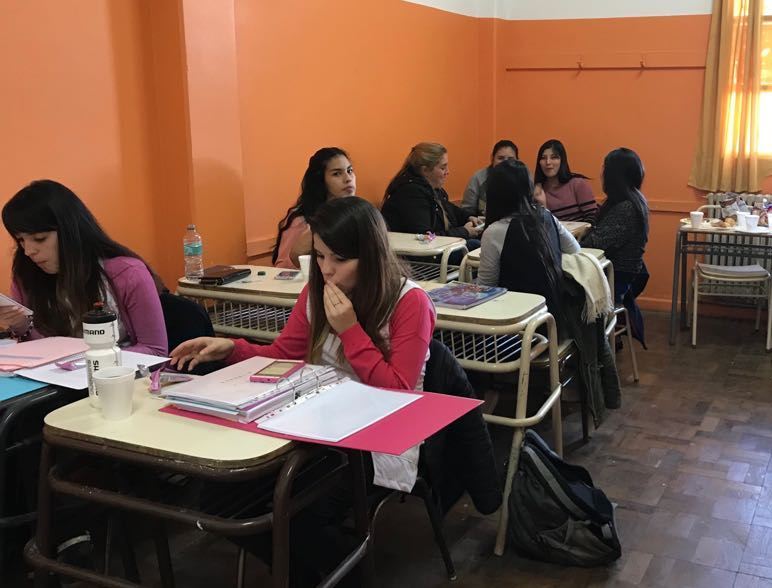CONTINÚA LA INSCRIPCIÓN EN LA SUBSECRETARÍA DE EDUCACIÓN PARA ACCEDER A LAS BECAS ESTUDIANTILES