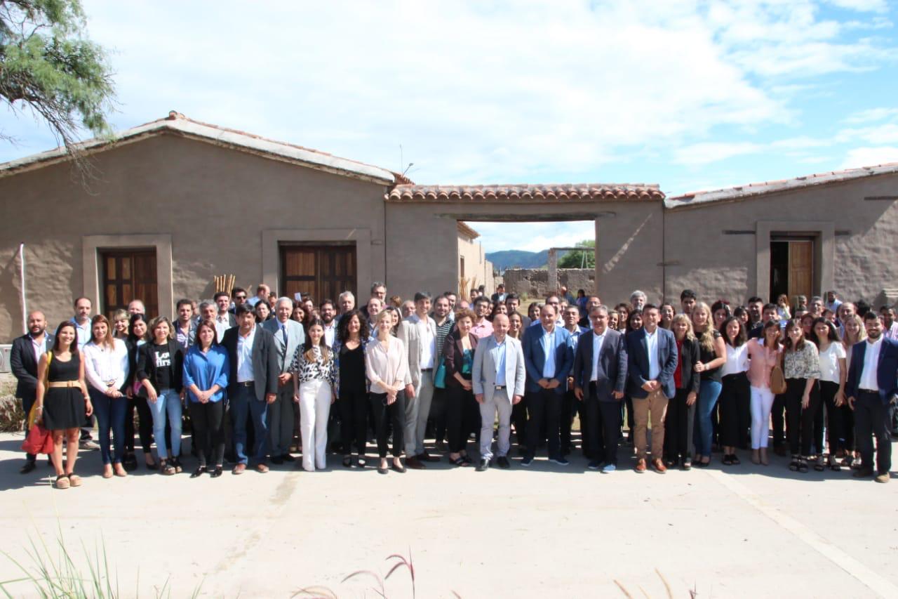 SASTRE DISERTÓ EN EL FORO “CIUDADES LÍDERES” CON GOBERNADORES DE OTRAS PROVINCIAS