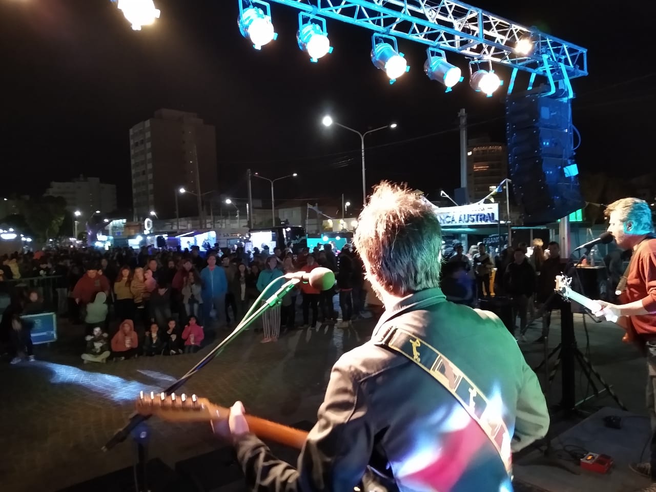 MADRYN COMESTIBLE FUE UN ÉXITO EN EL LANZAMIENTO DE TEMPORADA DE VERANO