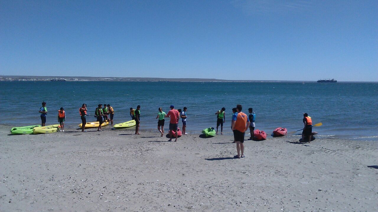 BUZOS DEPORTIVOS CIERRAN LAS ACTIVIDADES DE LA ESCUELA NÁUTICA MUNICIPAL