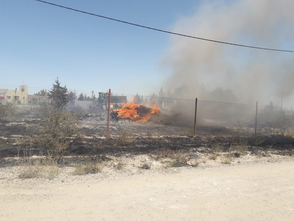 INCENDIO DE PASTIZALES EN EL BARRIO MAPU NGEFÜ