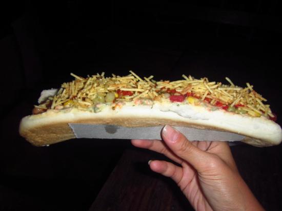 INTENTÓ ROBAR 900 PESOS Y UN PAQUETE DE SALCHICHAS