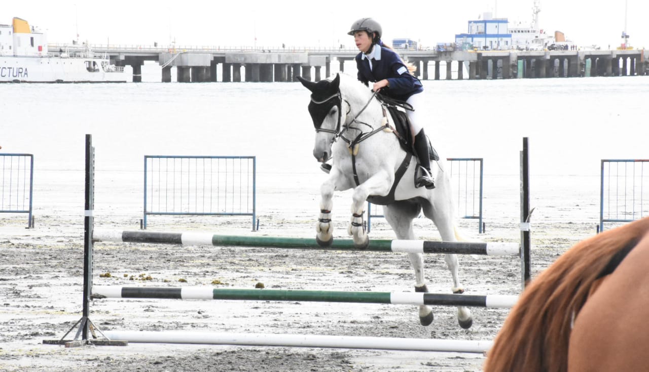 COMENZÓ EL PRIMER FESTIVAL DE PLAYA