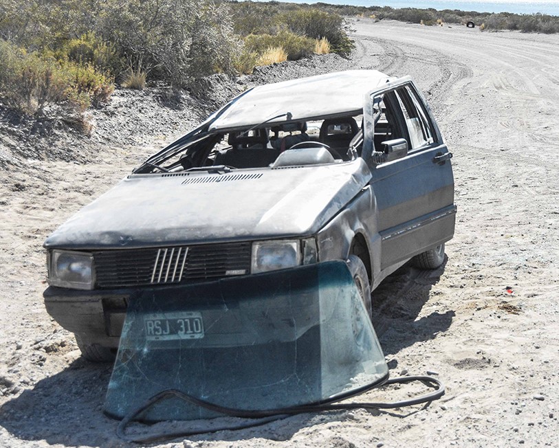 VUELCO EN CAMINO A PLAYA CANTERAS