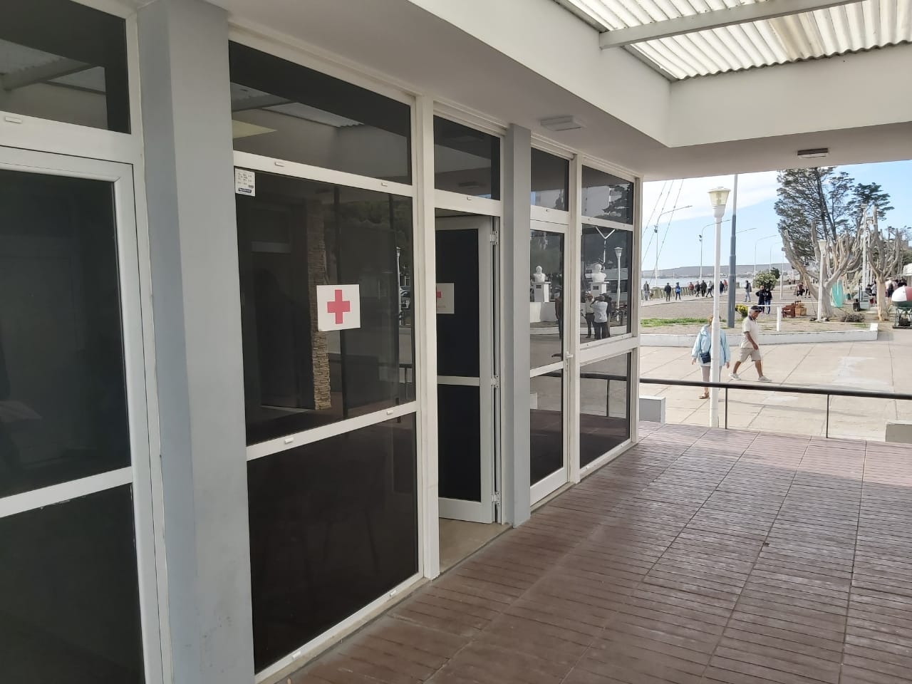 NUEVA SALA DE PRIMEROS AUXILIOS AL PIE DEL MUELLE PIEDRA BUENA