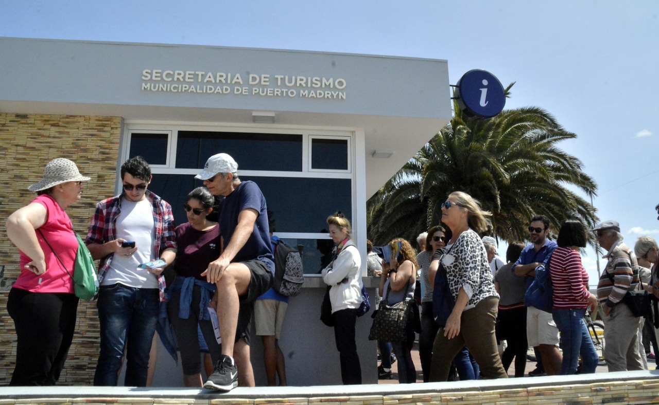 NUEVO  PUNTO DE WI-FI EN LA TERMINAL DE CRUCEROS