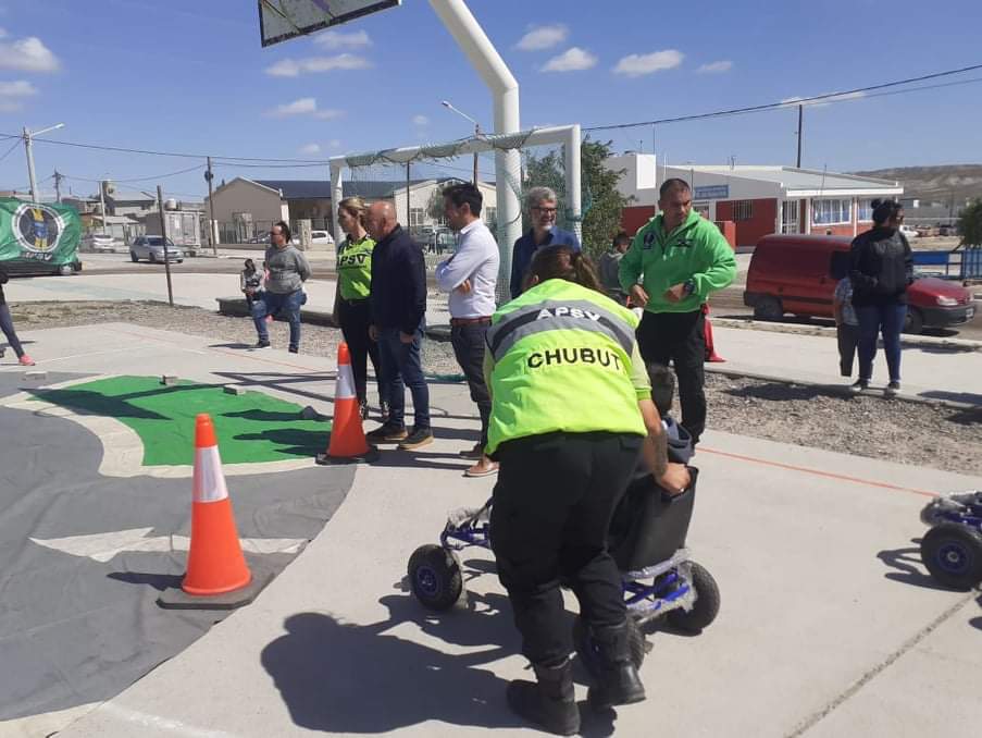 CHICOS DEL BARRIO PERÓN RECIBIERON EDUCACIÓN VIAL