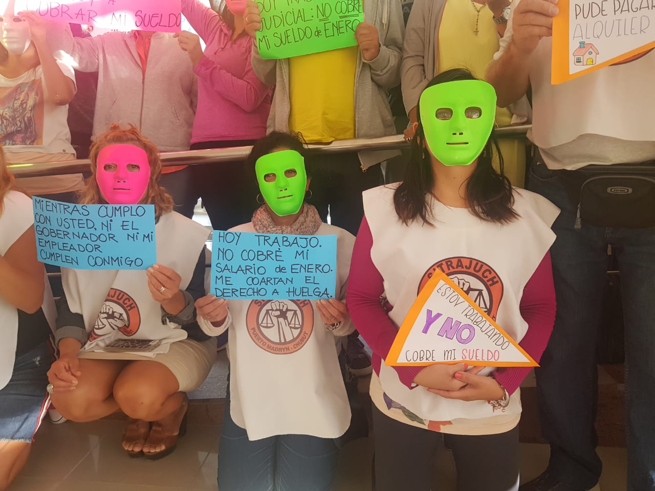 TRABAJADORES JUDICIALES REALIZARON PARO POR 24 HORAS