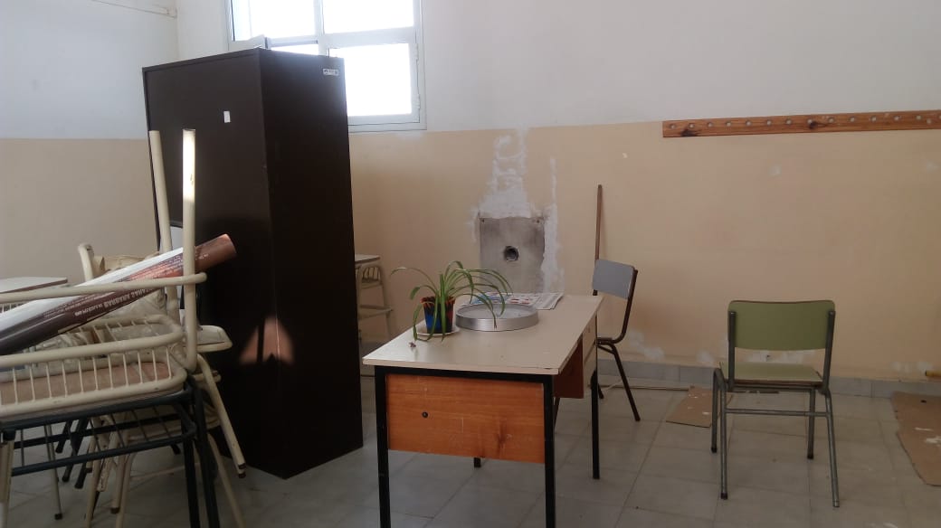 EL GOBIERNO PROVINCIAL ASEGURA QUE REALIZAN REFACCIONES EN LA ESCUELA 528 DE MADRYN