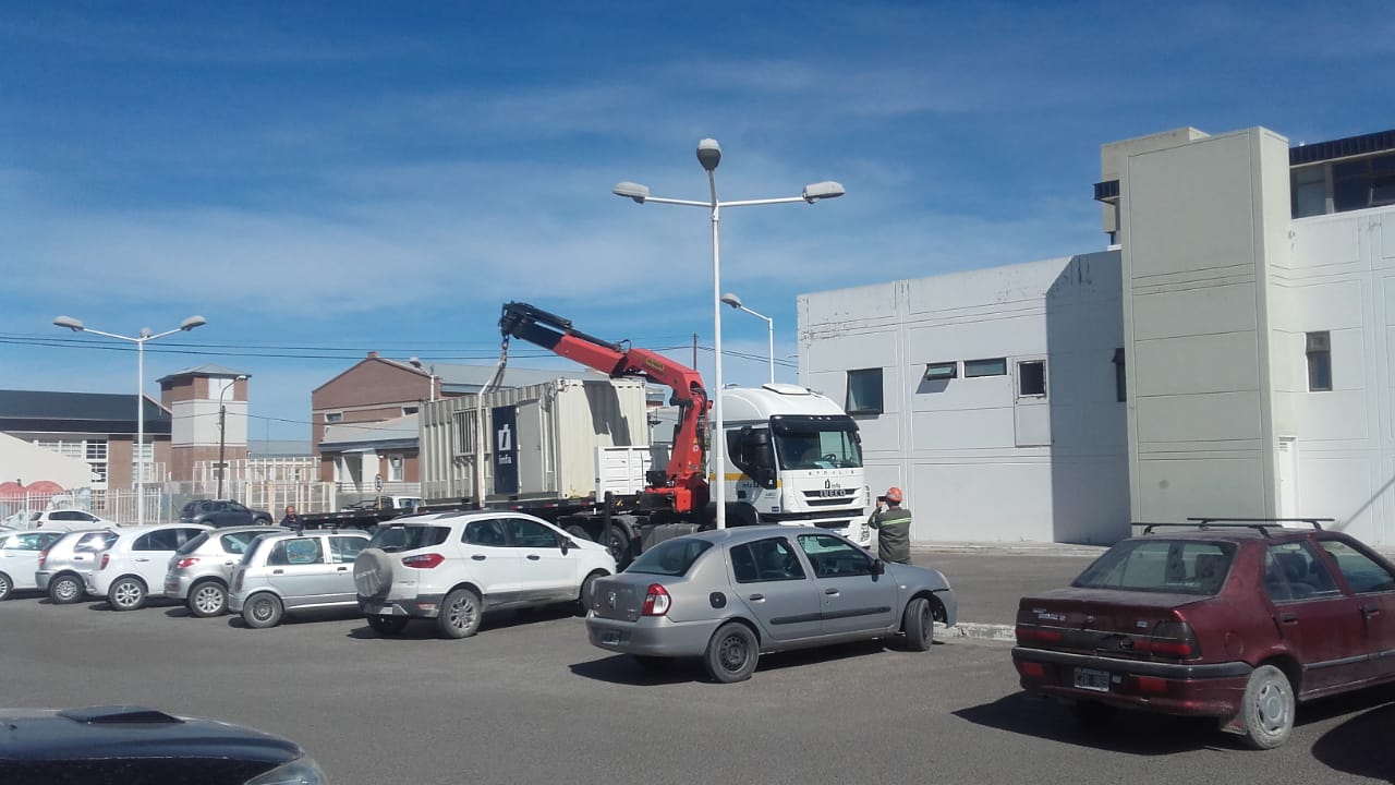 EL HOSPITAL ÍSOLA HABILITA TRIAGE EN EL SECTOR DEL ESTACIONAMIENTO