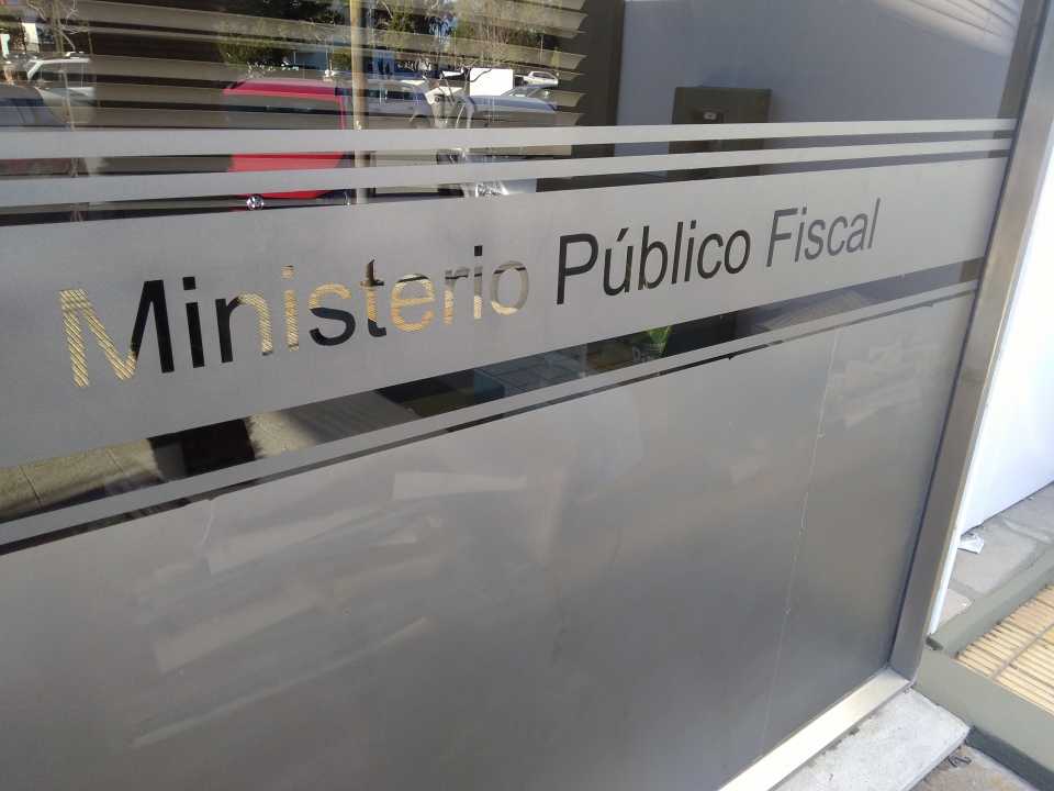 PRESUNTO ABUSO DE AUTORIDAD EN TRELEW