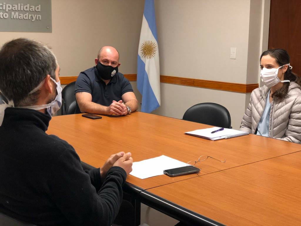SASTRE SE REUNIÓ CON EQUIPO DE SALUD DEL HOSPITAL REGIONAL DE PUERTO MADRYN