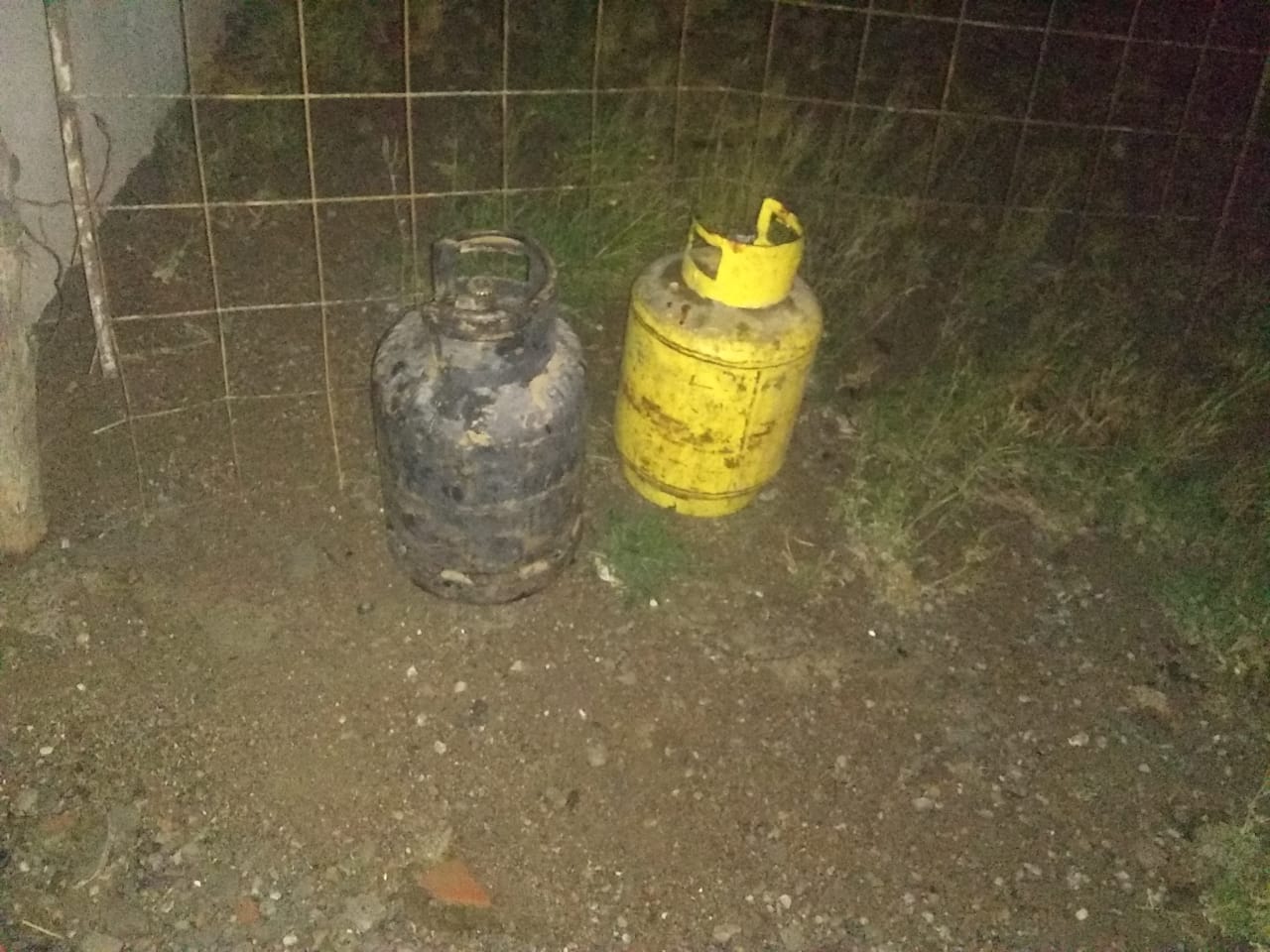 DOS PIBES DETENIDOS POR ROBAR GARRAFAS