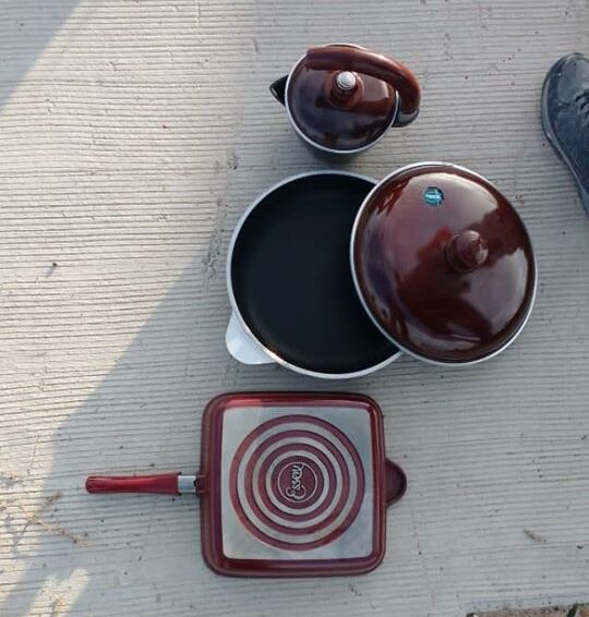 PERSECUCIÓN POR OLLAS ESSEN ROBADAS