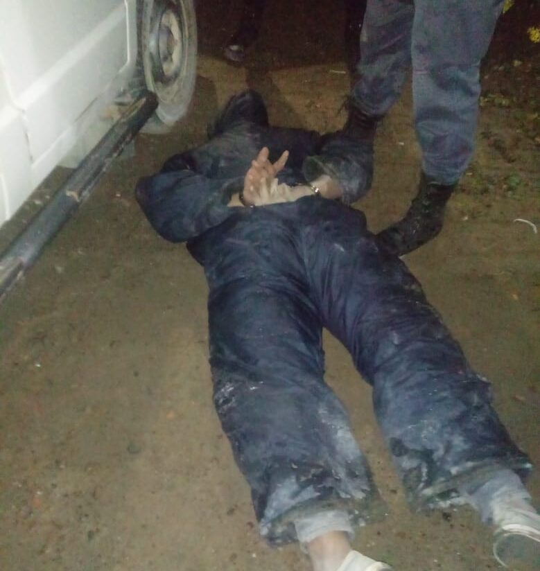 INTENTÓ ROBAR Y NO SE DIO CUENTA QUE TENÍA UN POLICÍA ATRÁS