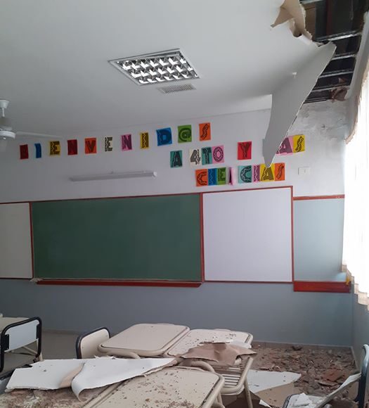 JUNTAN FIRMAS PARA EXIGIR QUE SE REPARE LA ESCUELA