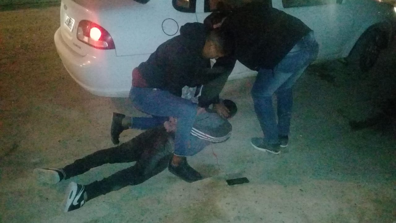 DOS DETENIDOS TRAS UN ALLANAMIENTO POR EXTORSIÓN