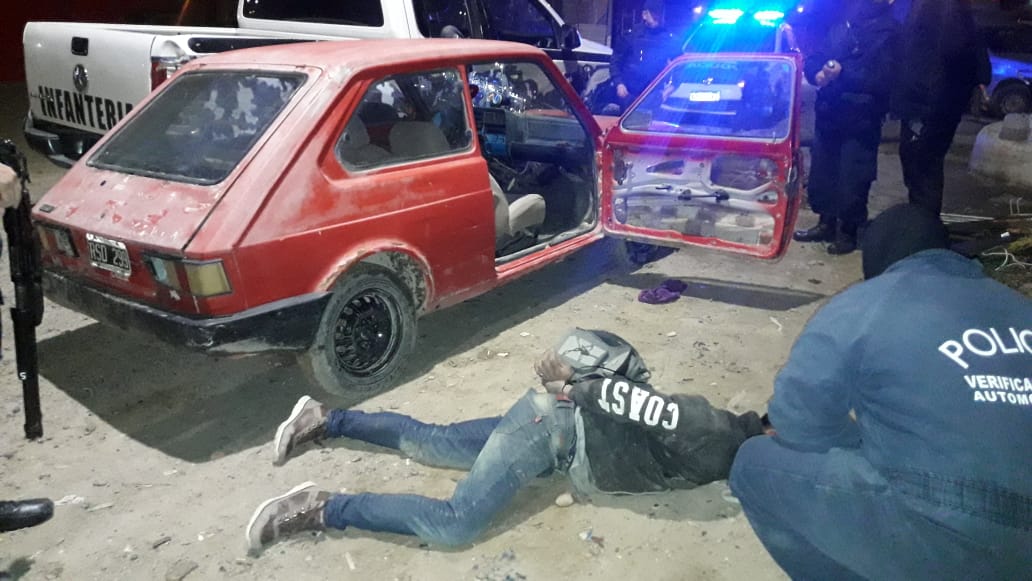 PASÓ DE LARGO UN CONTROL POLICIAL Y TERMINÓ DETENIDO