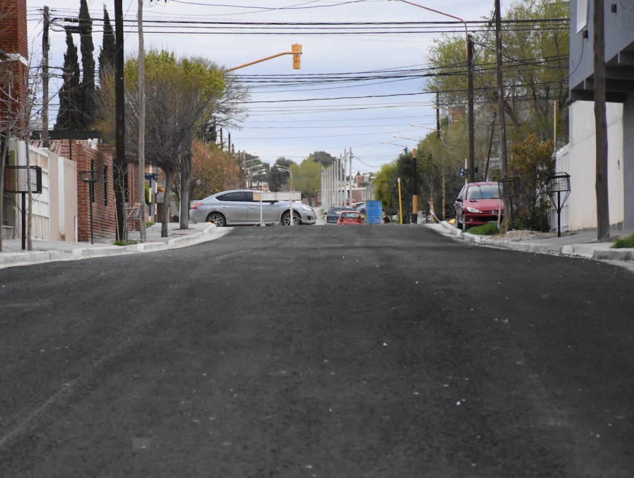 Sastre se reunió con vecinos de la calle Perito Moreno para avanzar con el plan de pavimentación