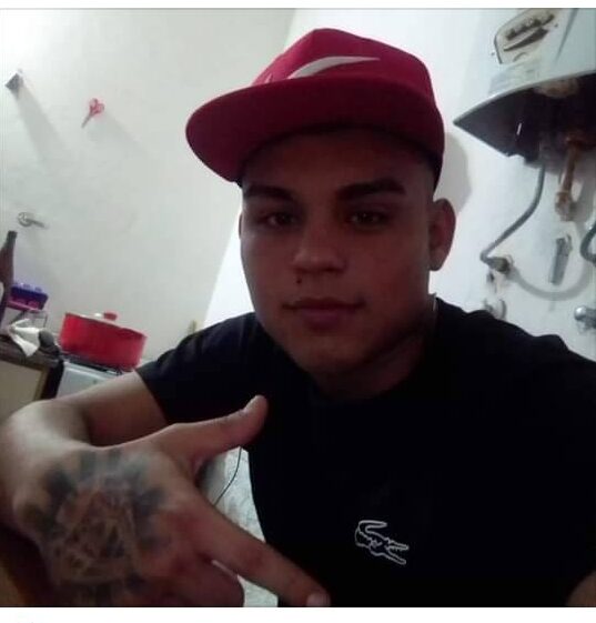 LO DETUVIERON TRAS ROBAR A MANO ARMADA Y UNA JUEZA LE DICTÓ PRISIÓN DOMICILIARIA