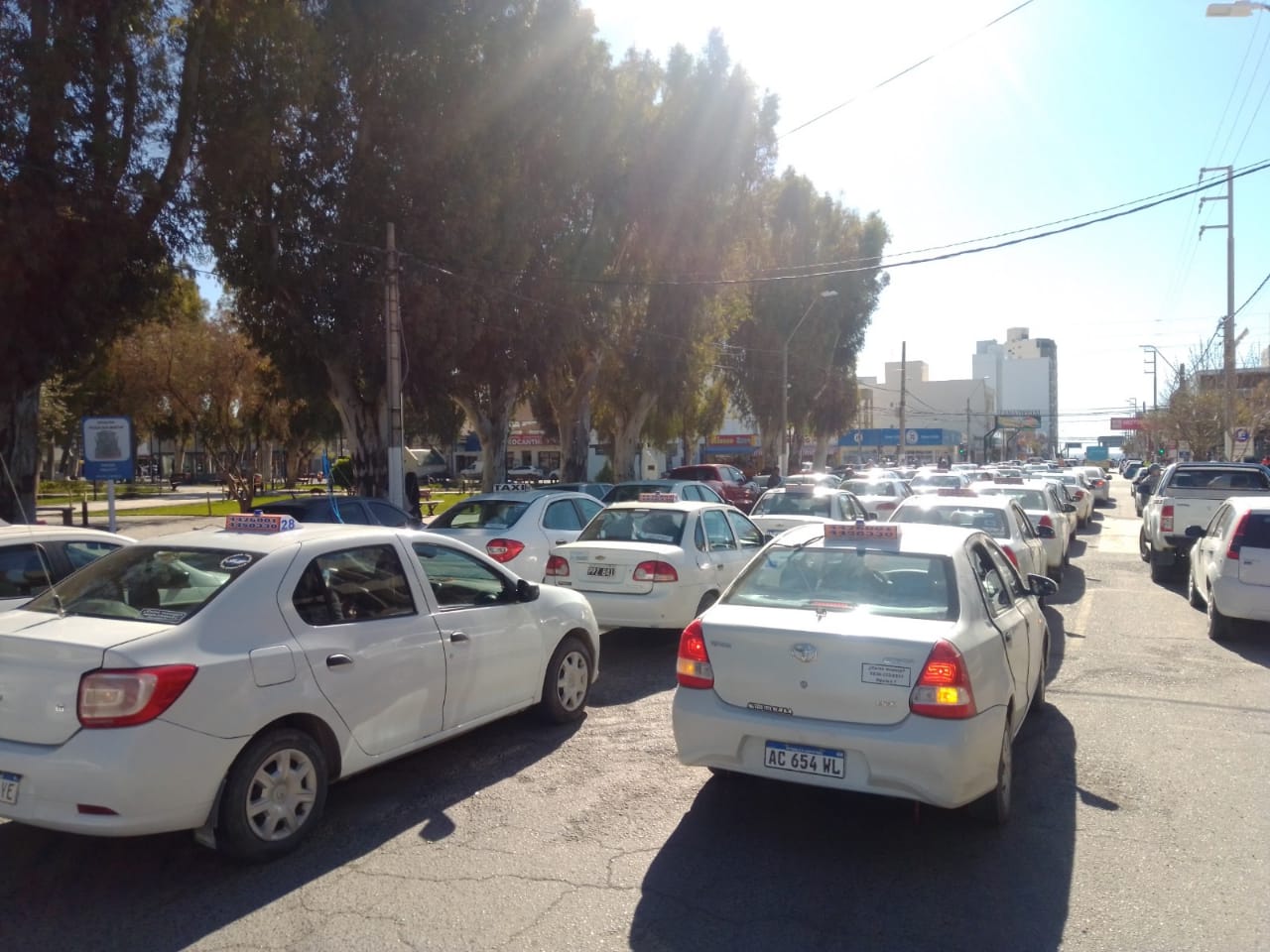 TAXISTAS BUSCAN AUMENTAR UN 11% LAS TARIFAS