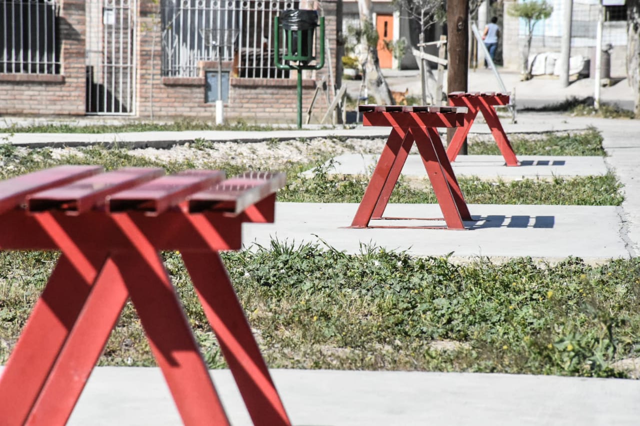 QUEDÓ INAUGURADA LA PLAZA HERMANDAD DEL BARRIO PUJOL