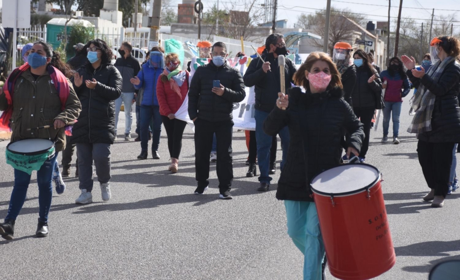 MOVIMIENTOS SOCIALES SE SUMAN AL RECLAMO DE LOS TRABAJADORES ESENCIALES