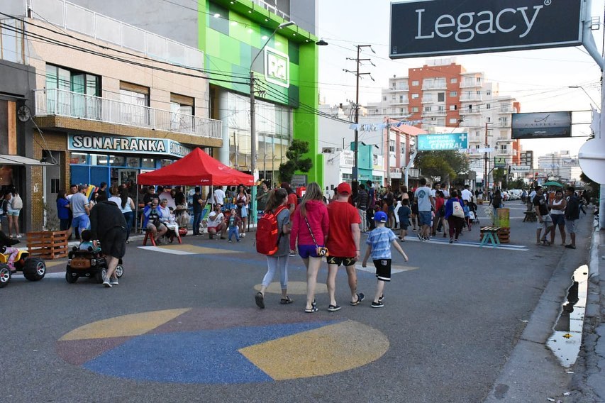 ABREN CONVOCATORIA DE ARTISTAS PARA PARTICIPAR DE LA PEATONAL CULTURAL