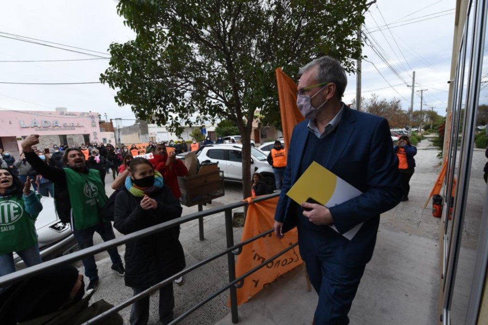 PARO DE MÉDICOS EN TODOS LOS HOSPITALES PÚBLICOS DE LA PROVINCIA