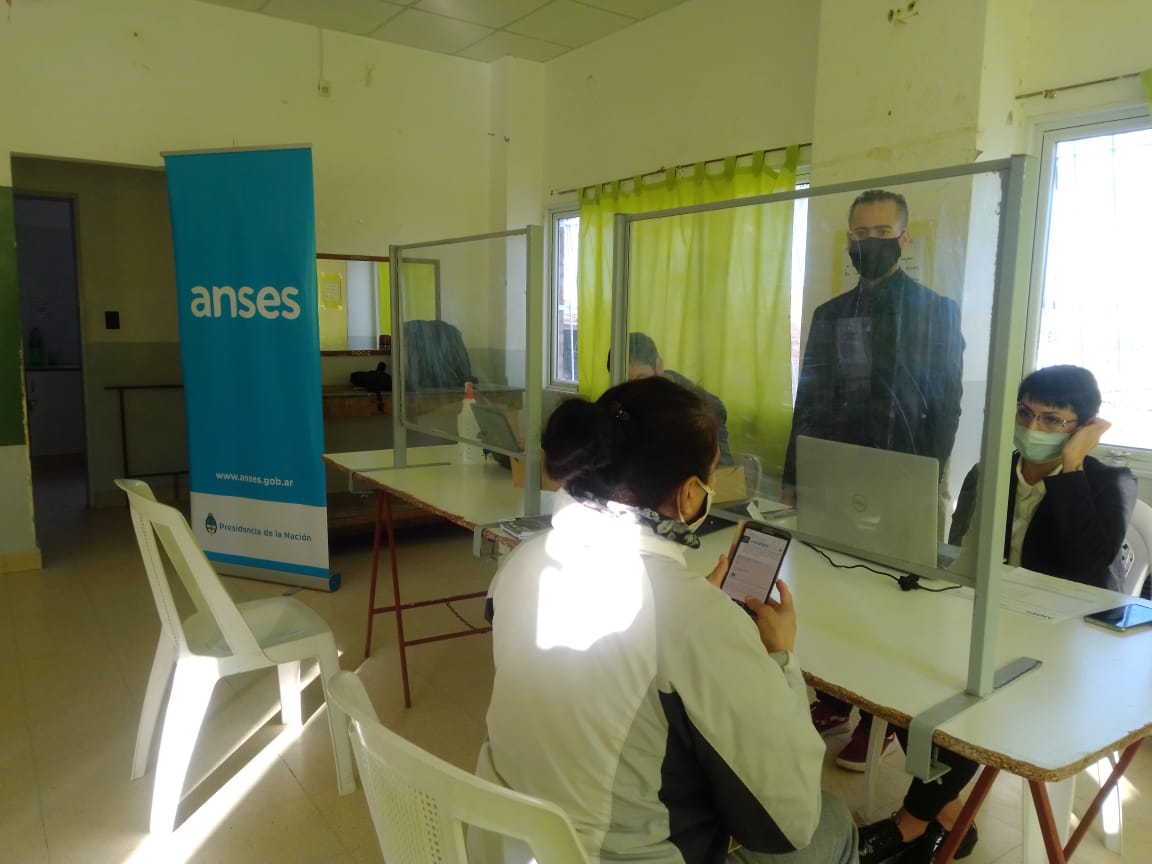 SE REALIZÓ EL OPERATIVO ORGANISMOS NACIONALES EN EL BARRIO 21 DE ENERO