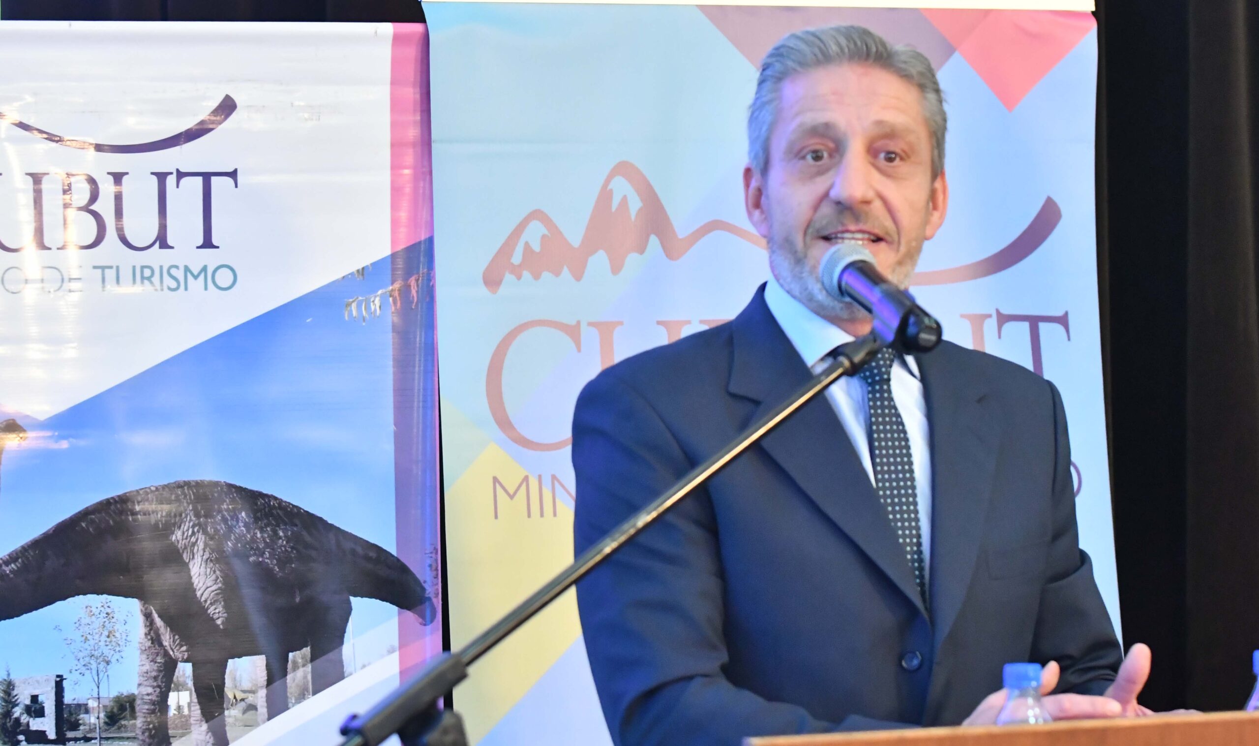 ARCIONI LANZÓ LA TEMPORADA DE INVIERNO 2021 Y DESTACÓ AL TURISMO “COMO POLÍTICA DE ESTADO”