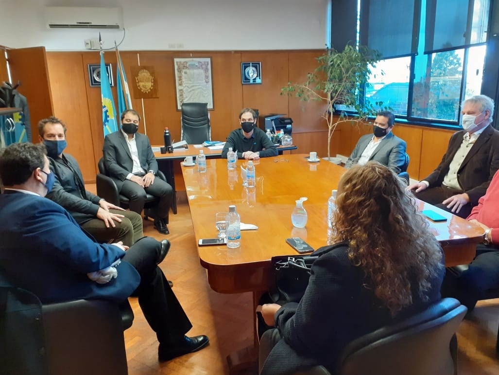 BANCO DEL CHUBUT Y PRESTADORES TURÍSTICOS ACUERDAN ESTRATEGIAS DE FORTALECIMIENTO PARA EL SECTOR