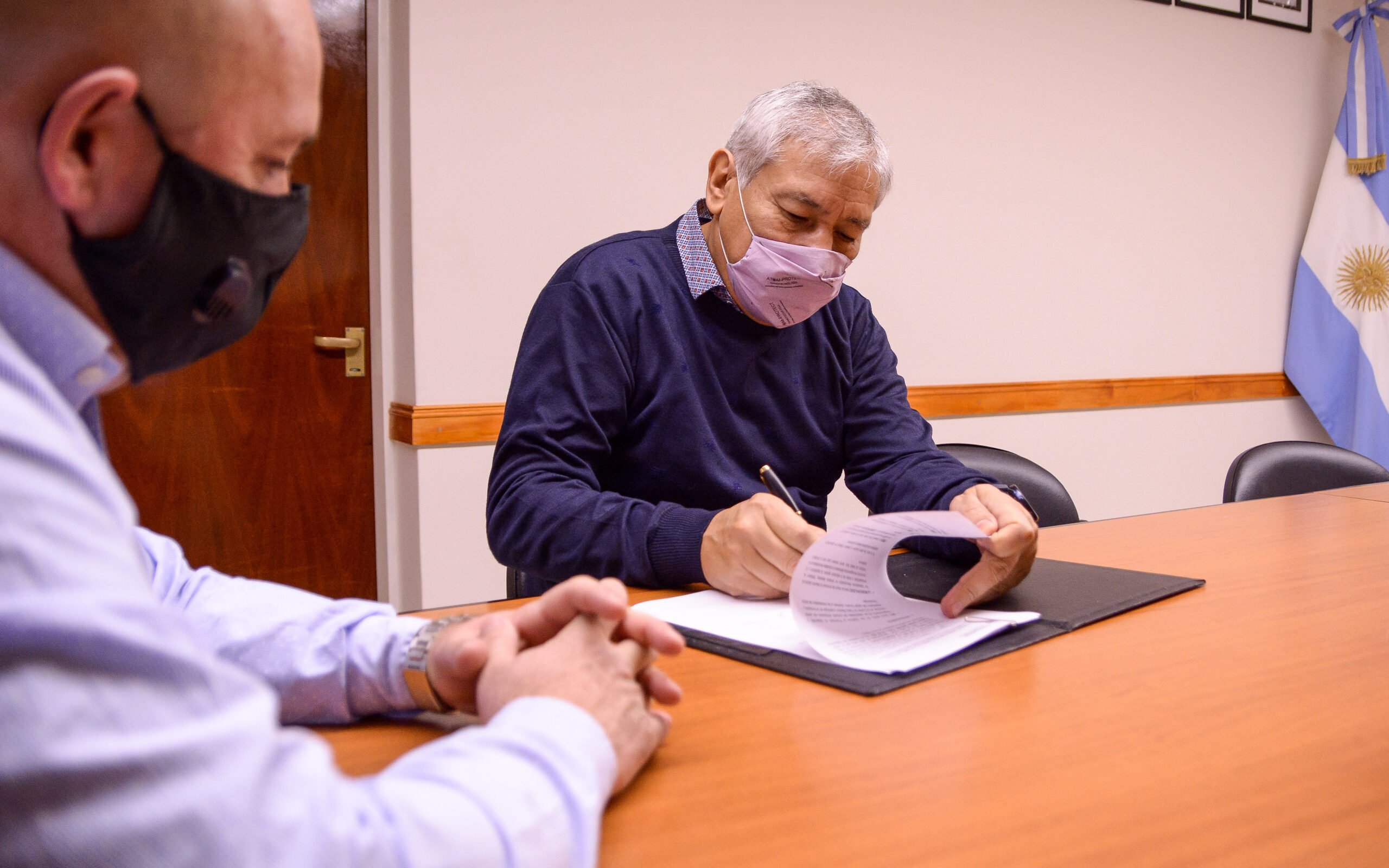 CONVENIO PARA AVANZAR EN CAPACITACIONES Y FORTALECER LA ACTIVIDAD COMERCIAL