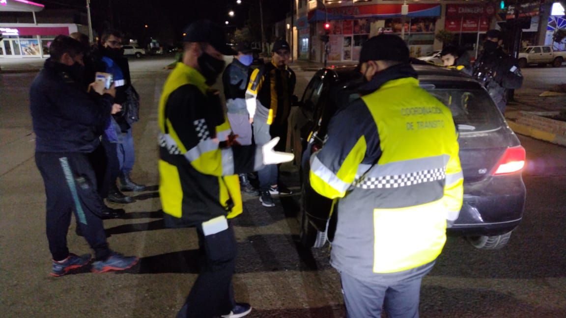 DEMORAN A HOMBRE POR CONDUCIR BORRACHO DURANTE LA MADRUGADA
