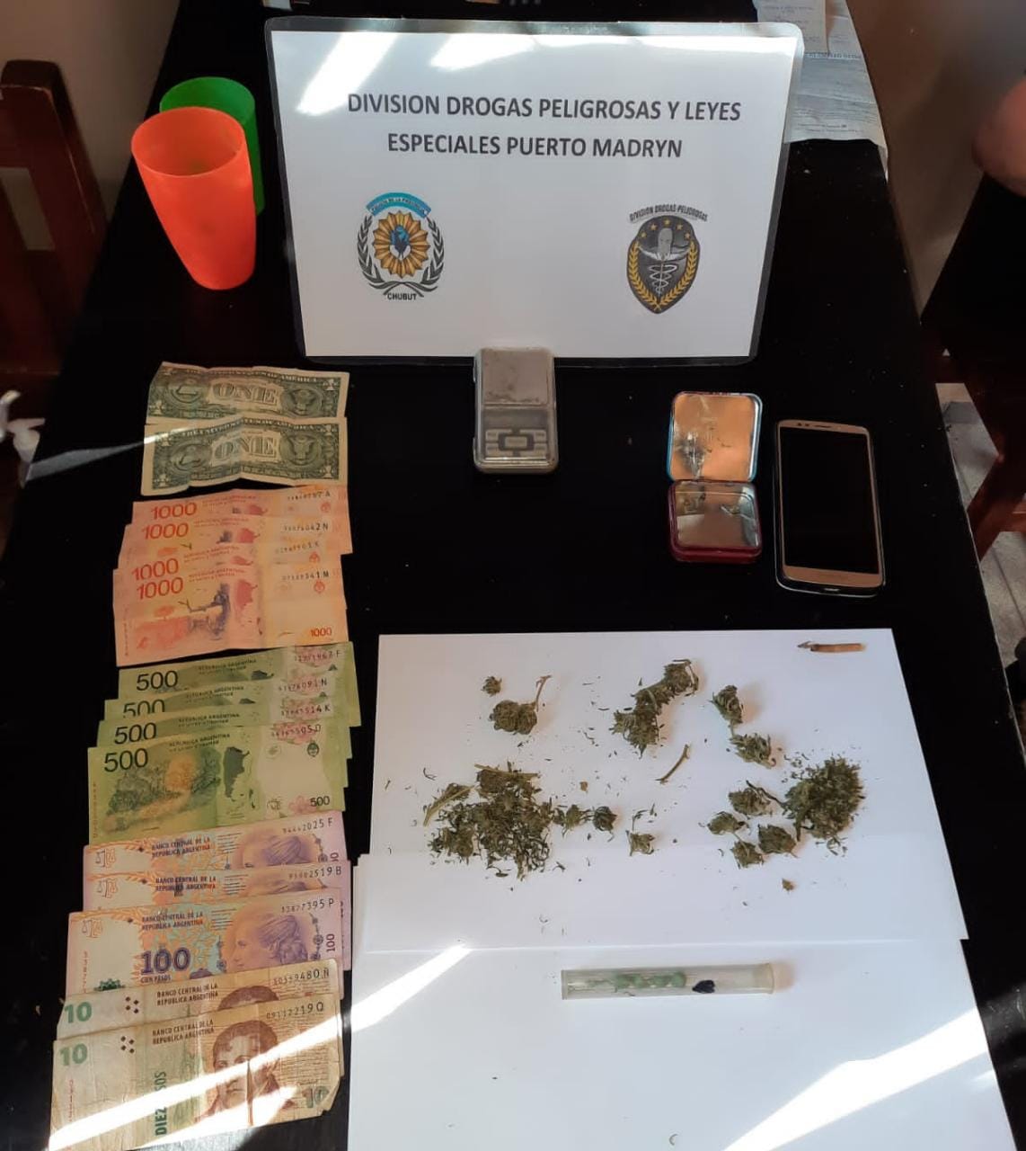 HOMBRE DETENIDO POR VENDER MARIHUANA EN CERVECERÍAS