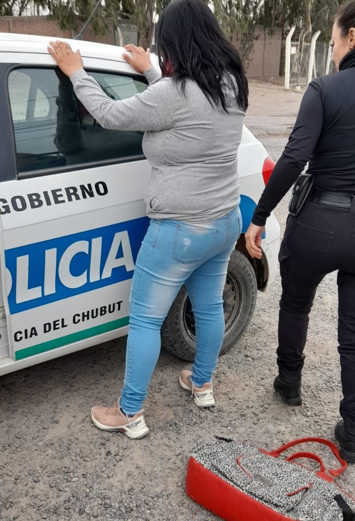 FUERON DEMORADOS POR ROBAR EN UN SUPERMERCADO